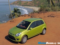thumbs 2010 Ford Figo  (27) photo